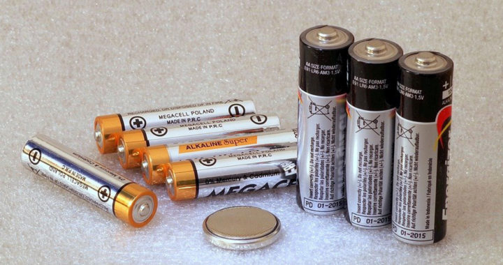 Pros and Cons of Alkaline Batteries