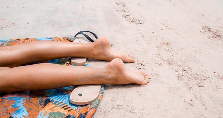 Physical Sunscreen vs. Chemical Sunscreen: The Difference