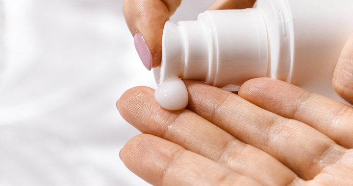 Titanium Dioxide vs. Zinc Oxide in Sunscreens