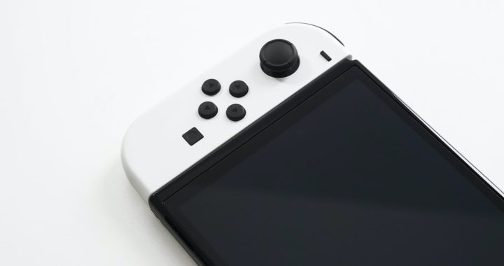 Nintendo Switch OLED Review: Pros and Cons